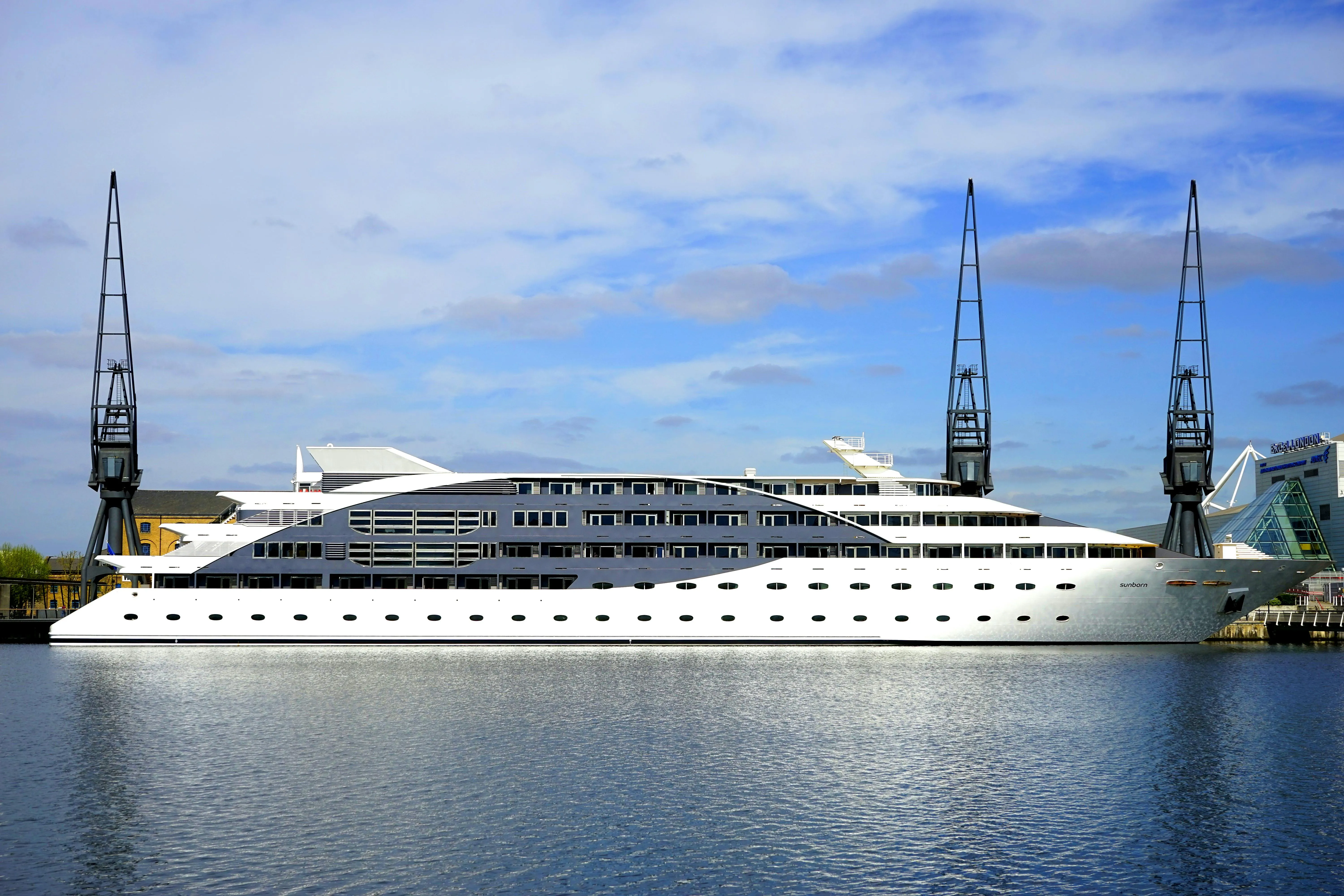 Luxury sailing and cruise group travel